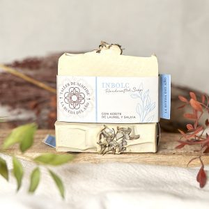 Jabón cortado artesanal vegano de aceite de laurel y salvia