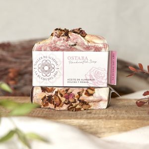 jabon artesano vegano de aceite de almendras dulces y rosas