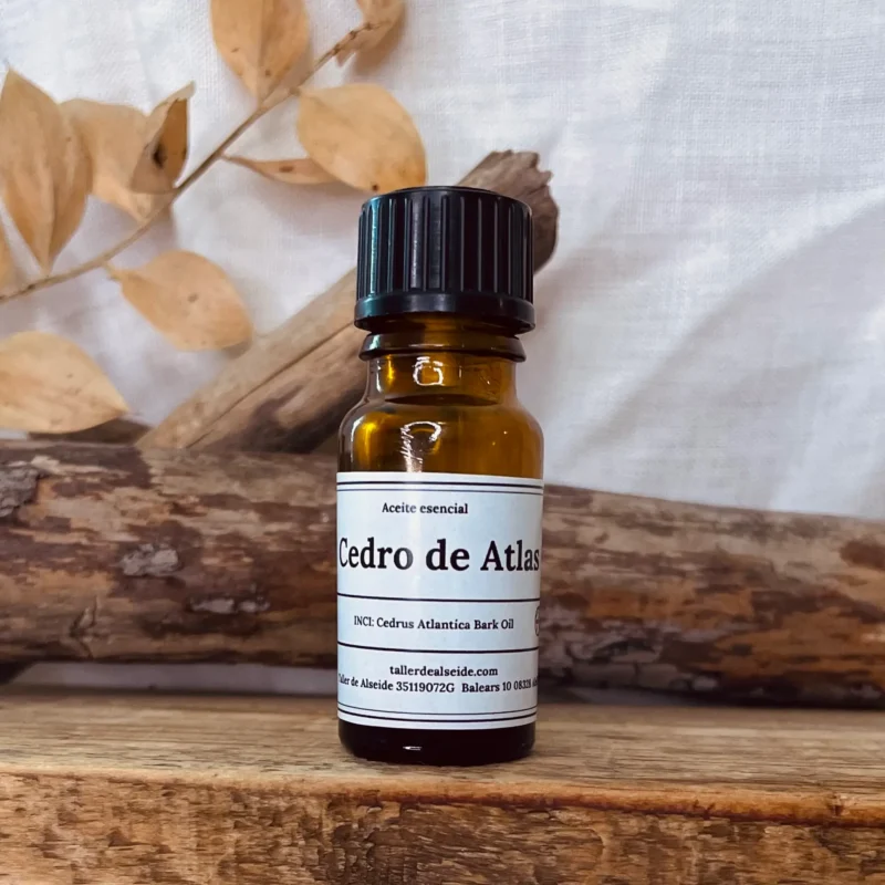 Aceite esencial de cedro de Atlas Taller de Alseide